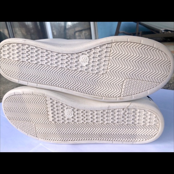 Floral White Sneakers Women’s Size 8.5 - Picture 3 of 3